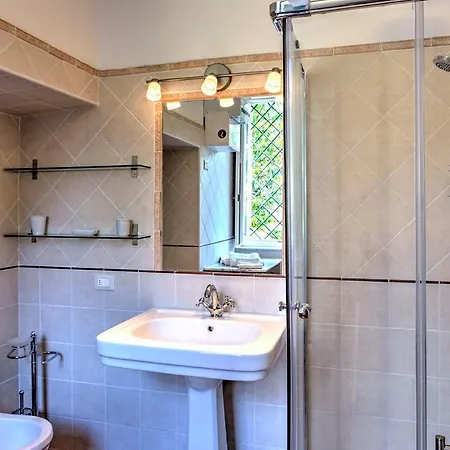 Vila La Martinella 12, Emma Passignano sul Trasimeno