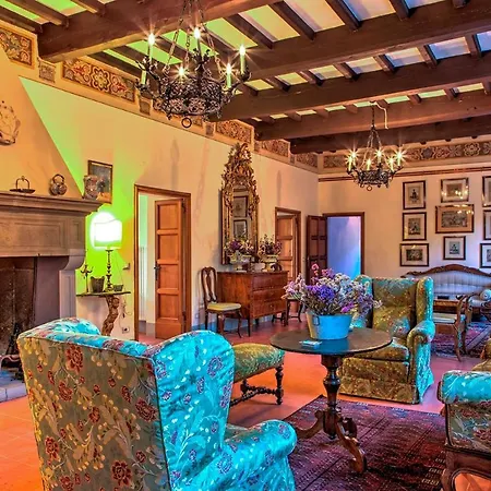 La Martinella 12, Emma